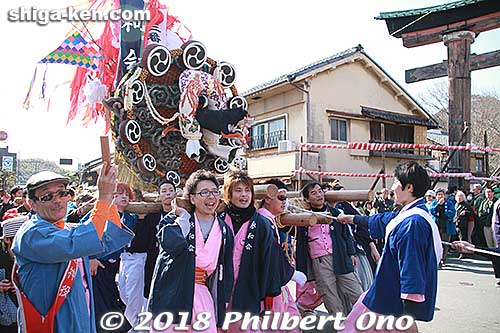 Sanwakai float. 参和会
Keywords: shiga omi hachiman sagicho matsuri festival float 2018 dog