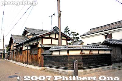 Former home of Omi merchant Nakae Jungoro (中江 準五郎邸).
Keywords: shiga higashiomi gokasho omi shonin merchant homes houses Nakae Jungoro