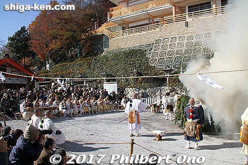 Keywords: shiga higashiomi tarobogu aga shrine bonfire festival