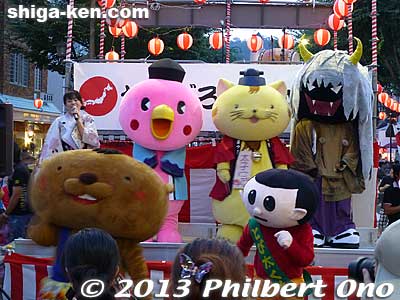 Local mascots like Gao appear on stage
Keywords: shiga higashiomi yokaichi shotoku matsuri festival