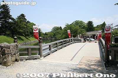 Omotemon Bridge
Keywords: shiga hikone castle
