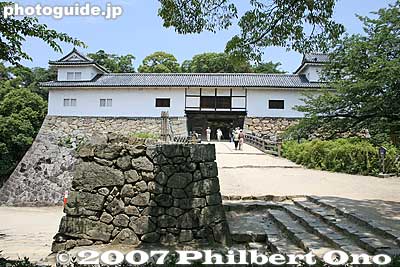 The tenbin Yagura turret is said to have come from Nagahama Castle. (Important Cultural Property) 天秤櫓
Keywords: shiga hikone castle