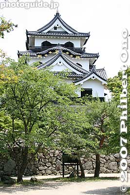 Rear of castle tower.
Keywords: shiga hikone castle tower national treasure