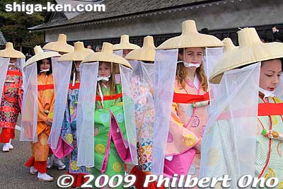 A few foreigners too.
Keywords: shiga hikone castle parade festival matsuri 