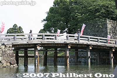 Otemon Bridge
Keywords: shiga hikone castle moat boat ride yakata-bune stone wall bridge