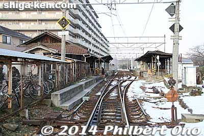 Hikoneguchi Station.
Keywords: shiga hikoneguchi station ohmi railways train