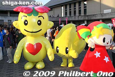Inflatable mascot
Keywords: shiga hikone yuru-kyara mascot character festival 