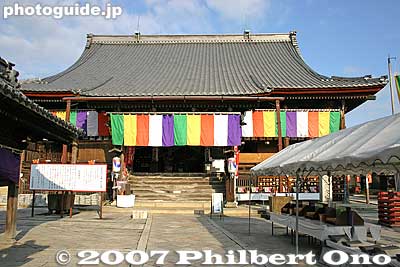 Hondo 地蔵堂
Keywords: shiga nagahama kinomoto-cho jizo-in buddhist temple