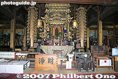 Altar in Amida-do hall, Jizo-in, Kinomoto, Shiga 阿弥陀堂
Keywords: shiga nagahama kinomoto-cho jizo-in buddhist japantemple