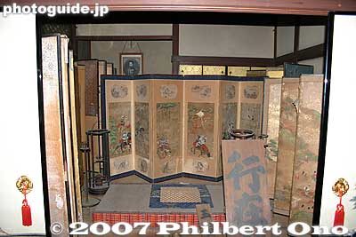 Emperor Meiji's room in the shoin when he visited Kinomoto.
Keywords: shiga nagahama kinomoto-cho jizo-in buddhist temple
