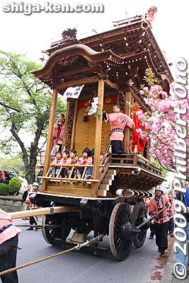 Keywords: shiga koka minakuchi hikiyama matsuri festival floats  