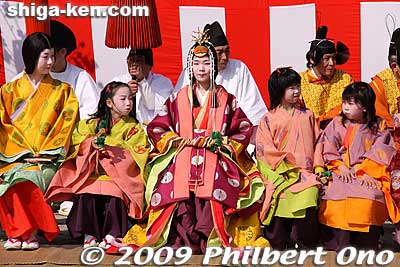 The Saio princess was poised as always, despite the winds and sun and the heavy costume.
Keywords: shiga koka tsuchiyama saio princess procession kimono women matsuri festival 
