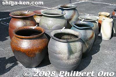 Bowls
Keywords: shiga koka shigaraki-yaki ware pottery bowls