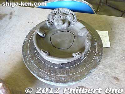 Another person got more creative. We were going to see the result in Sept.
Keywords: shiga koka shigaraki sotoen pottery