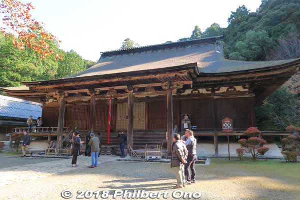 Saimyoji Temple Hondo hall (National Treasure).
Keywords: shiga kora saimyoji tendai temple autumn foliage leaves maple momiji