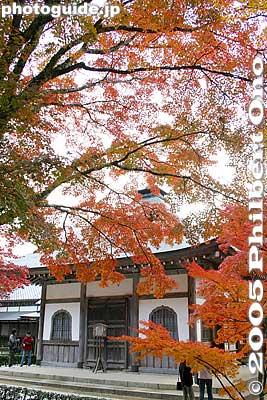 Sutra Repository 経堂
Keywords: shiga prefecture higashiomi eigenji Eigenjifall autumn zen rinzai temple