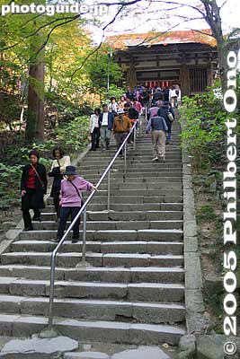 Gate to main hall. Tendai Buddhist temple established in 741 and the middle temple in the Koto Sanzan Temple Trio.
Keywords: shiga prefecture hatasho-cho koto sanzan kongorinji temple fall autumn colors kotosanzan