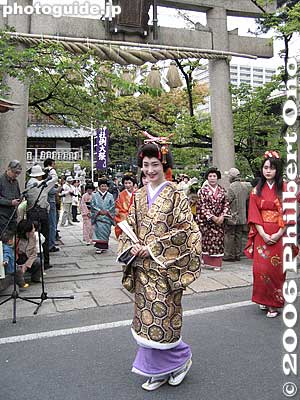 The women only leave the shrine for their own procession.
Keywords: shiga kusatsu shukuba matsuri festival