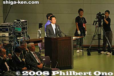 The MC was an NHK Otsu TV newscaster.
Keywords: shiga maibara sports recreation 2008 spo-rec aerobics tournament competition women girls athletes