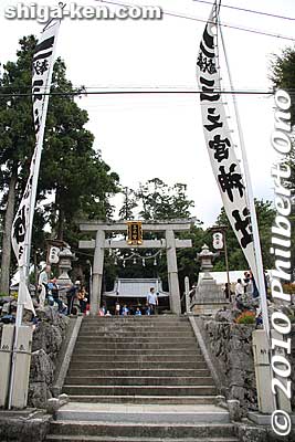 Steps going up to Sannomiya Shrine. 
Keywords: shiga maibara ibuki-yama taiko drummers dancers festival matsuri 