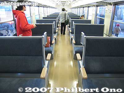 Inside a passenger car. Almost the same as an ordinary train. Should be a wooden floor...
Keywords: shiga maibara train station steam locomotive railway