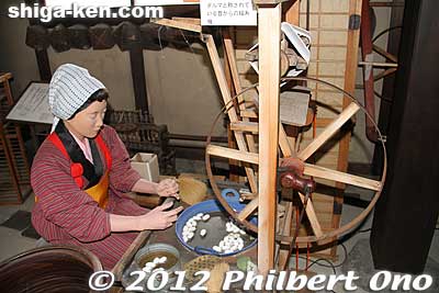 Weaver
Keywords: shiga nagahama azai clan history folk museum