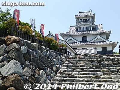Steps to Nagahama Castle's main tower (donjon).
Keywords: shiga nagahama castle