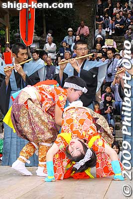 Very impressive.
Keywords: shiga nagahama yogo chawan matsuri float festival japanchild