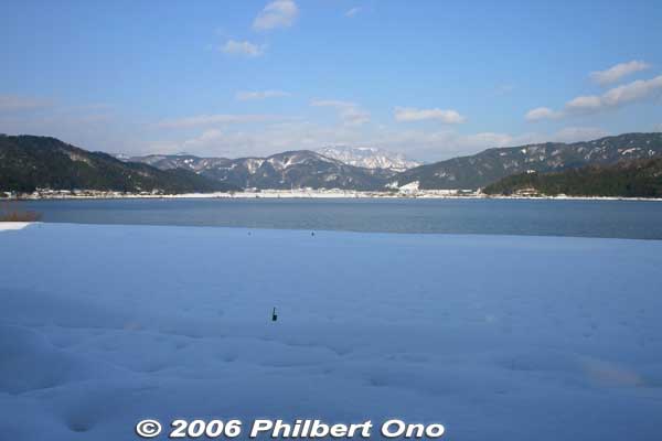 Winter.
Keywords: shiga nagahama lake yogo