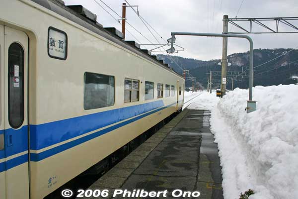 Train at Yogo Station in winter.

