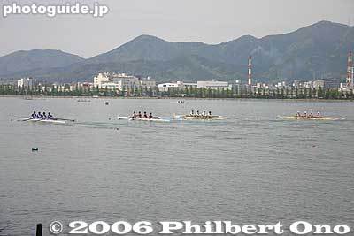 Off they go
Keywords: shiga prefecture otsu lake biwa biwako regatta boat race rowing
