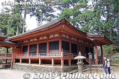 On the right is Hokke-do Hall.
Keywords: shiga otsu enryakuji buddhist temple tendai 