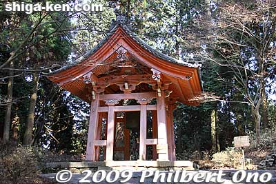 Shoro Bell tower 
Keywords: shiga otsu enryakuji buddhist temple tendai 