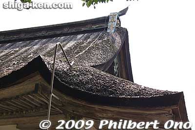 Thatched roof of Higashi Hongu.
Keywords: shiga otsu shinto hiyoshi taisha shrine 