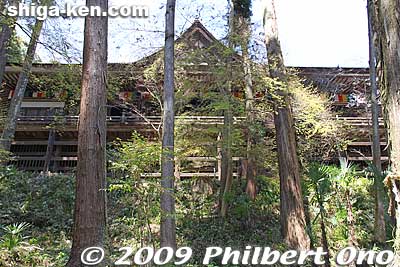 Ishiyama-dera Hondo Hall, a National Treasure.
Keywords: shiga otsu ishiyama-dera buddhist temple