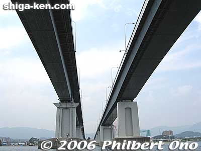 Under Biwako Ohashi Bridge 
Keywords: shiga otsu katata biwako ohashi bridge lake