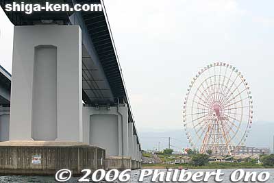This giant ferris wheel was a landmark in Katata until it was finally dismantled.
Keywords: shiga otsu katata biwako ohashi bridge lake