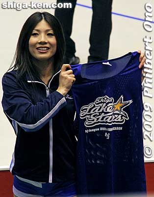 T-shirts for sale.
Keywords: shiga otsu LakeStars pro basketball game sports 