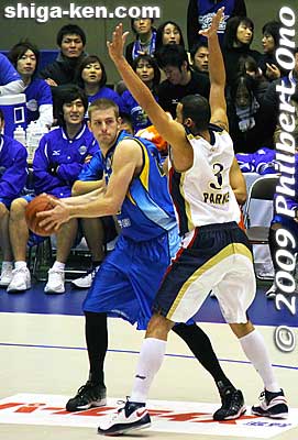 Brayden Billbe
Keywords: shiga otsu LakeStars pro basketball game sports 