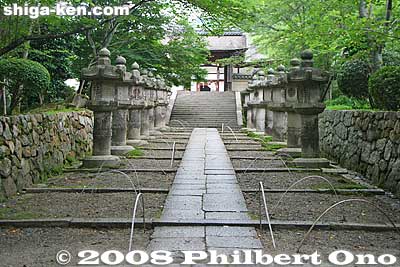 Path to the To-in complex.
Keywords: shiga otsu miidera onjoji temple tendai buddhist sect