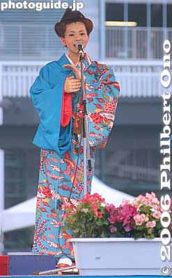 Okinawan singer
Keywords: japan shiga otsu natsu matsuri summer festival