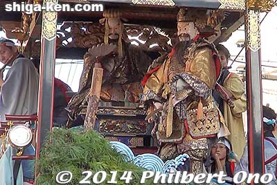 During China's Three Kingdoms period, Zhuge Liang, chancellor of the state of Shu Han, fought Cao Cao, the chancellor of the state of Wei.
Zhuge Liang looked at flowing water and prayed to the water god to wash away the enemy's huge army. He thereby emerged victorious.
Keywords: shiga otsu matsuri