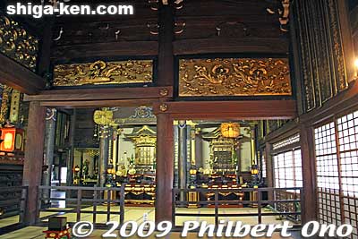 Other altars in Saikyoji's Hondo hall.  
Keywords: shiga otsu sakamoto saikyoji temple 