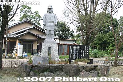 Statue of Akechi Mitsuhide at Sakamoto Castle site.
Keywords: shiga otsu sakamoto castle ruins shigabesthist