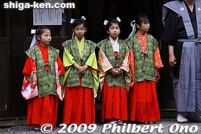 Young ceremony assistants.
Keywords: shiga otsu sanno sai matsuri festival 