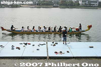 Dragon boat
Keywords: shiga otsu setagawa river regatta rowing dragon boat karahashi bridge