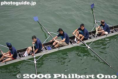 Kyoto Univ. alumni crew in dark blue T-shirts
Keywords: shiga boat rowing race tokyo kyoto university lake biwa setagawa seta river regattabest