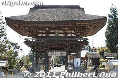 Namura Shrine's Romon Gate, Important Cultural Property 楼門
Keywords: shiga ryuo-cho ryuou namura shrine jinja