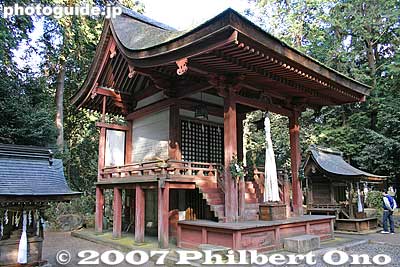 Namura Shrine's Higashi Honden, an Important Cultural Property in Ryuo, Shiga. Dedicated to a major god called Ōkuninushi (大国主) and Susano-o (素盞嗚尊). 苗村神社東本殿
Keywords: shiga ryuo-cho ryuou namura shrine jinja