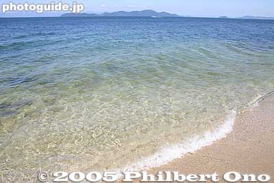 Clear waters and beautiful Lake Biwa beach at Omi-Maiko
Keywords: shiga otsu omi-maiko omatsu